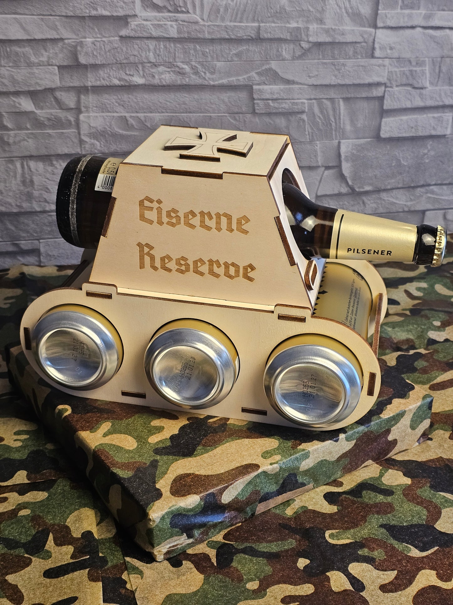 Jägerpanzer – Geschenk für Männer zum Vatertag & Geburtstag mit Wunschgravur