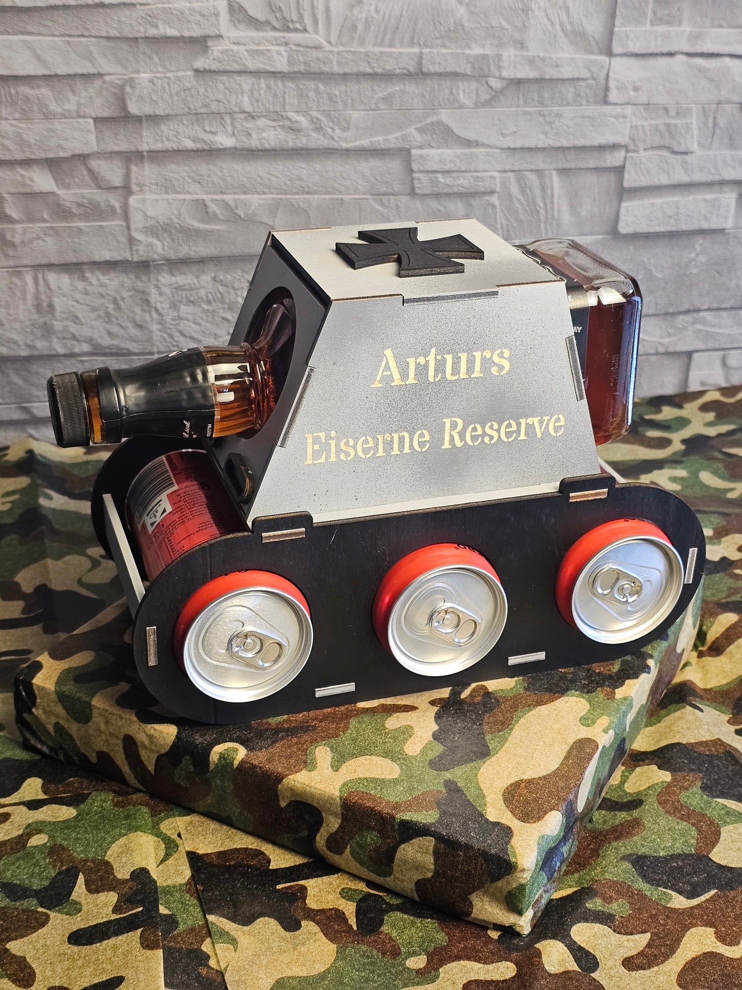 Jacky Panzer – Geschenk für Männer zum Vatertag & Geburtstag mit Wunschgravur