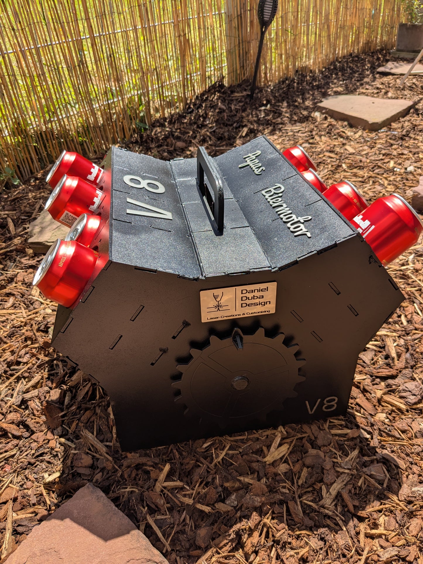 Biermotor V8 – Personalisierter Bierträger als Geschenk für Männer, Papa & Opa