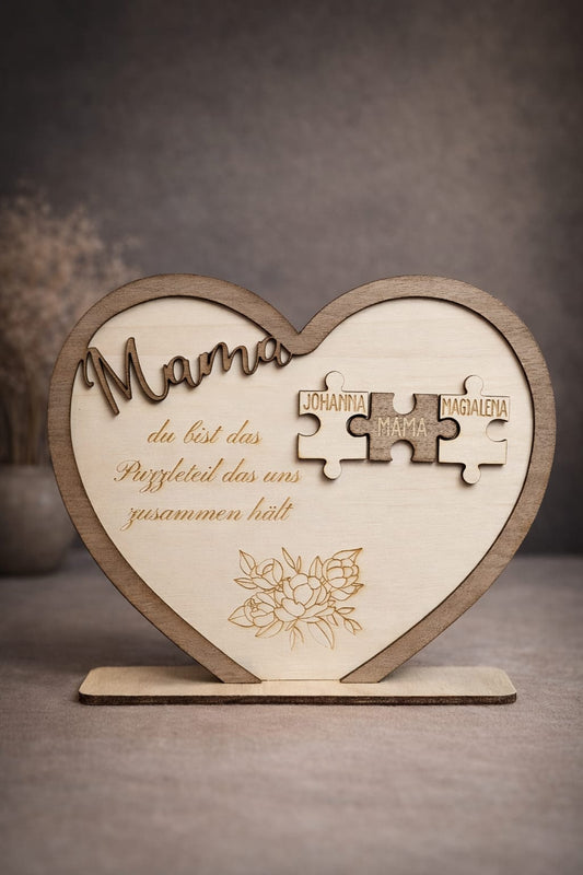 Holzherz für Mama – Personalisiertes Familienherz-Puzzle mit Namen