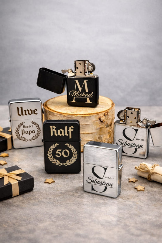 Personalisiertes Benzinfeuerzeug mit Gravur, Geschenk für Männer, Papa Geschenk, Opa Geschenk, Geburtstag, Vatertag, Monogramm, Lorbeerkranz