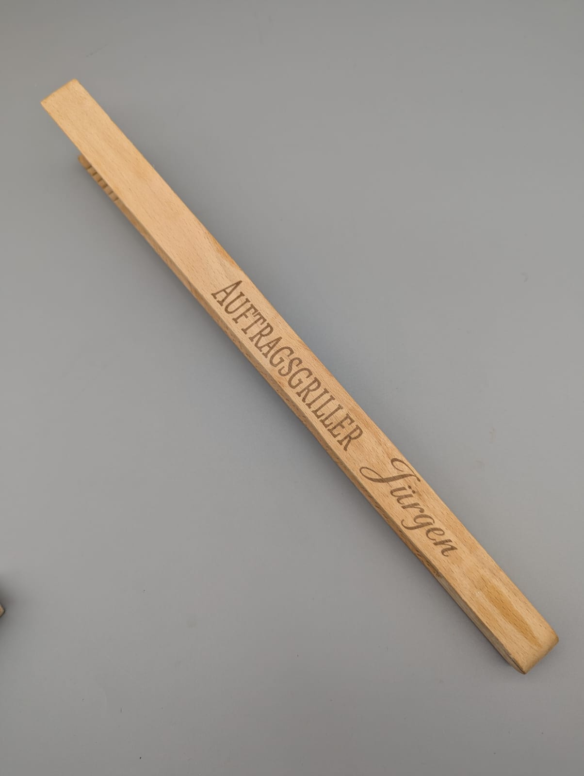Personalisierte XL Holz Grillzange, personalisiertes Geschenk zum Geburtstag, Vatertag, Grillmeister, bester Papa