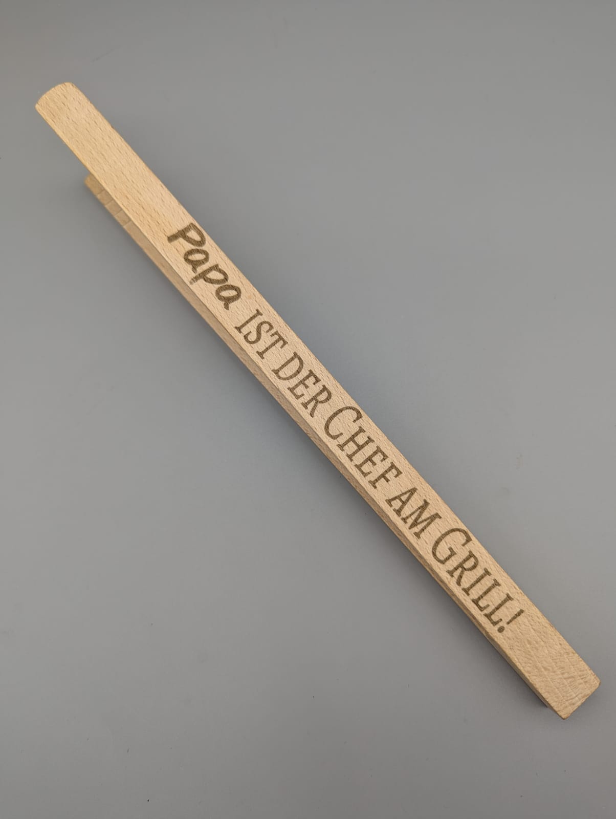 Personalisierte XL Holz Grillzange, personalisiertes Geschenk zum Geburtstag, Vatertag, Grillmeister, bester Papa