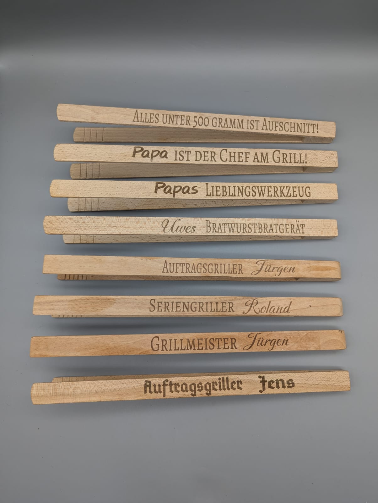 Personalisierte XL Holz Grillzange, personalisiertes Geschenk zum Geburtstag, Vatertag, Grillmeister, bester Papa