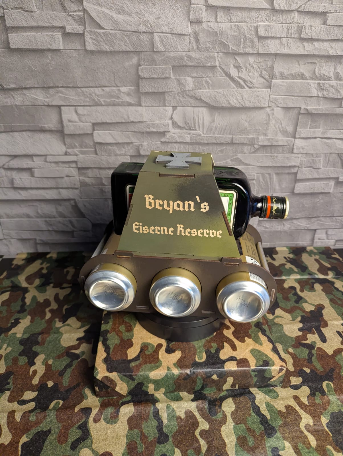 Jägerpanzer – Geschenk für Männer zum Vatertag & Geburtstag mit Wunschgravur