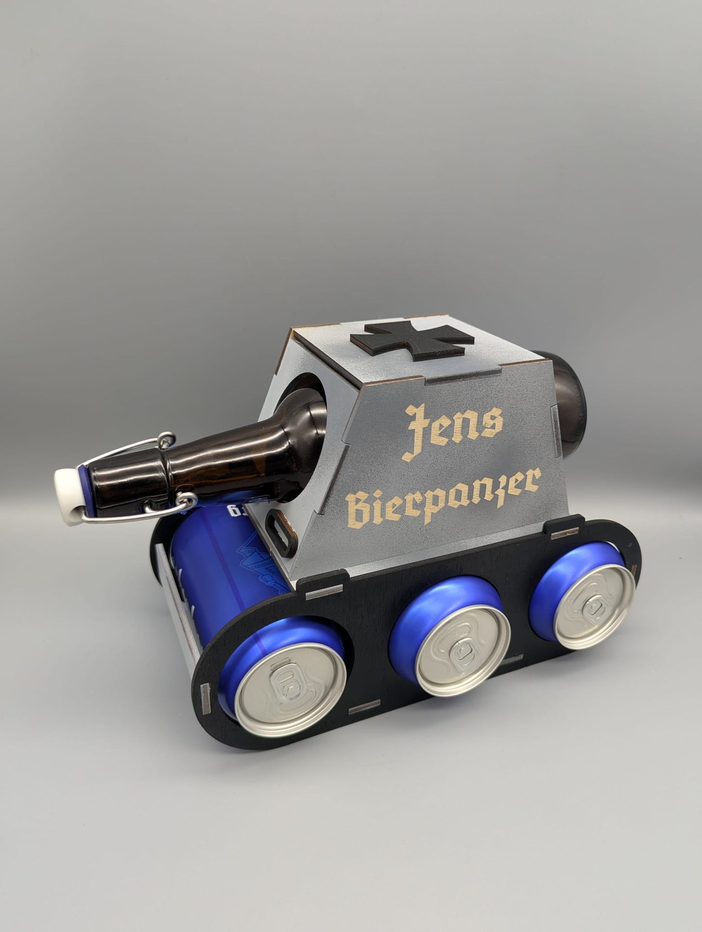 Bierpanzer – Geschenk für Männer zum Vatertag & Geburtstag mit Wunschgravur