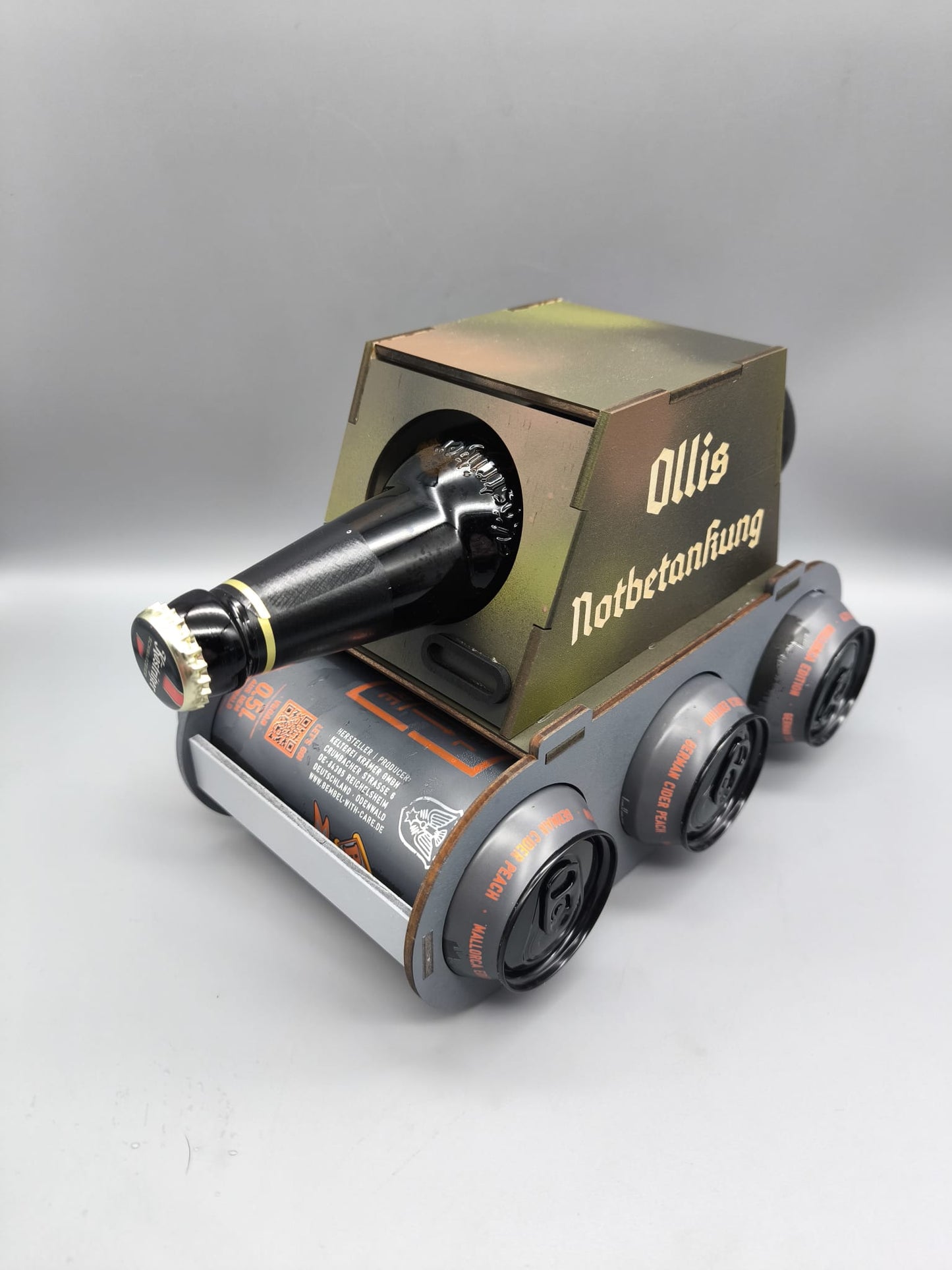Bierpanzer – Geschenk für Männer zum Vatertag & Geburtstag mit Wunschgravur