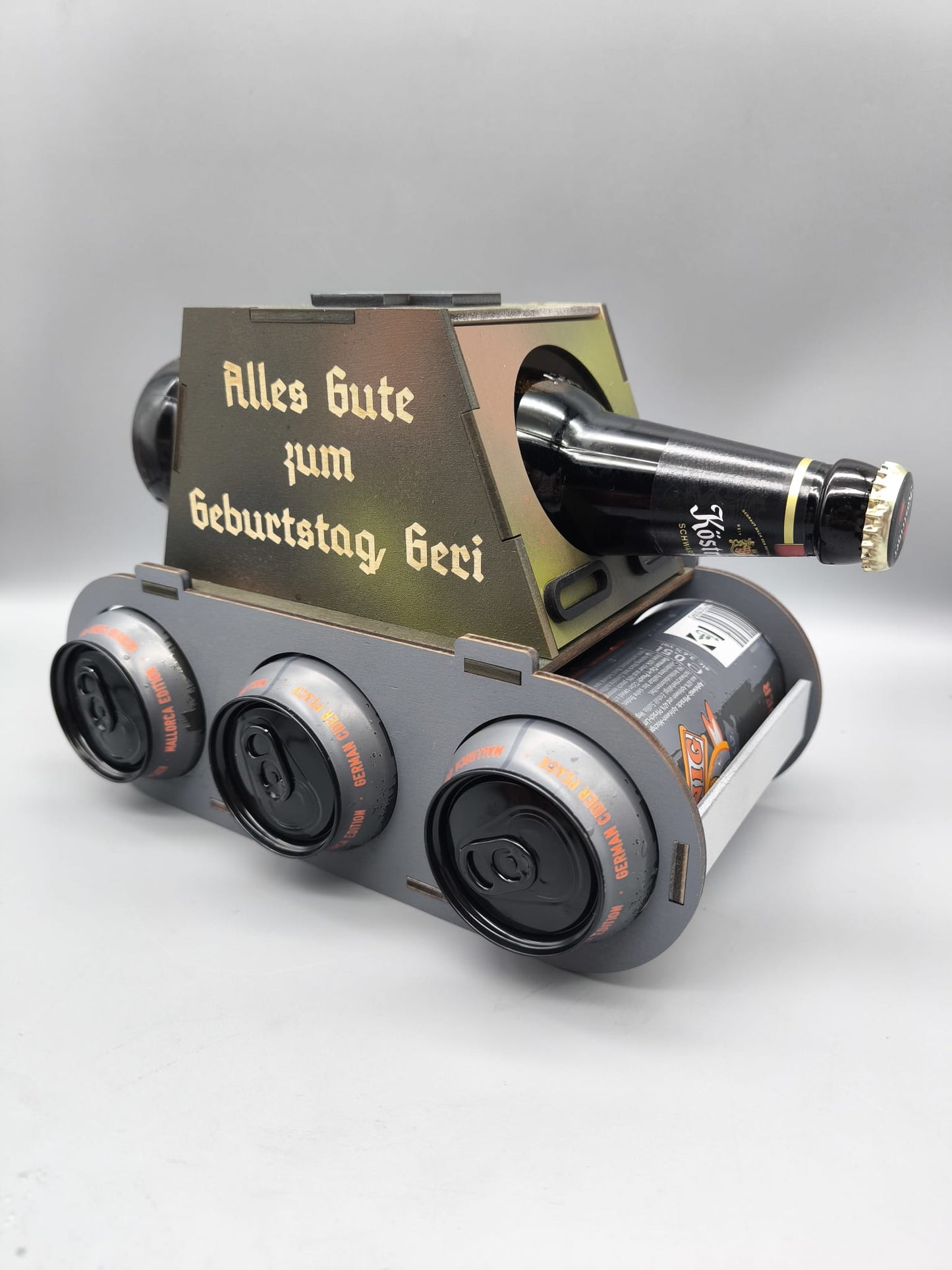 Bierpanzer – Geschenk für Männer zum Vatertag & Geburtstag mit Wunschgravur