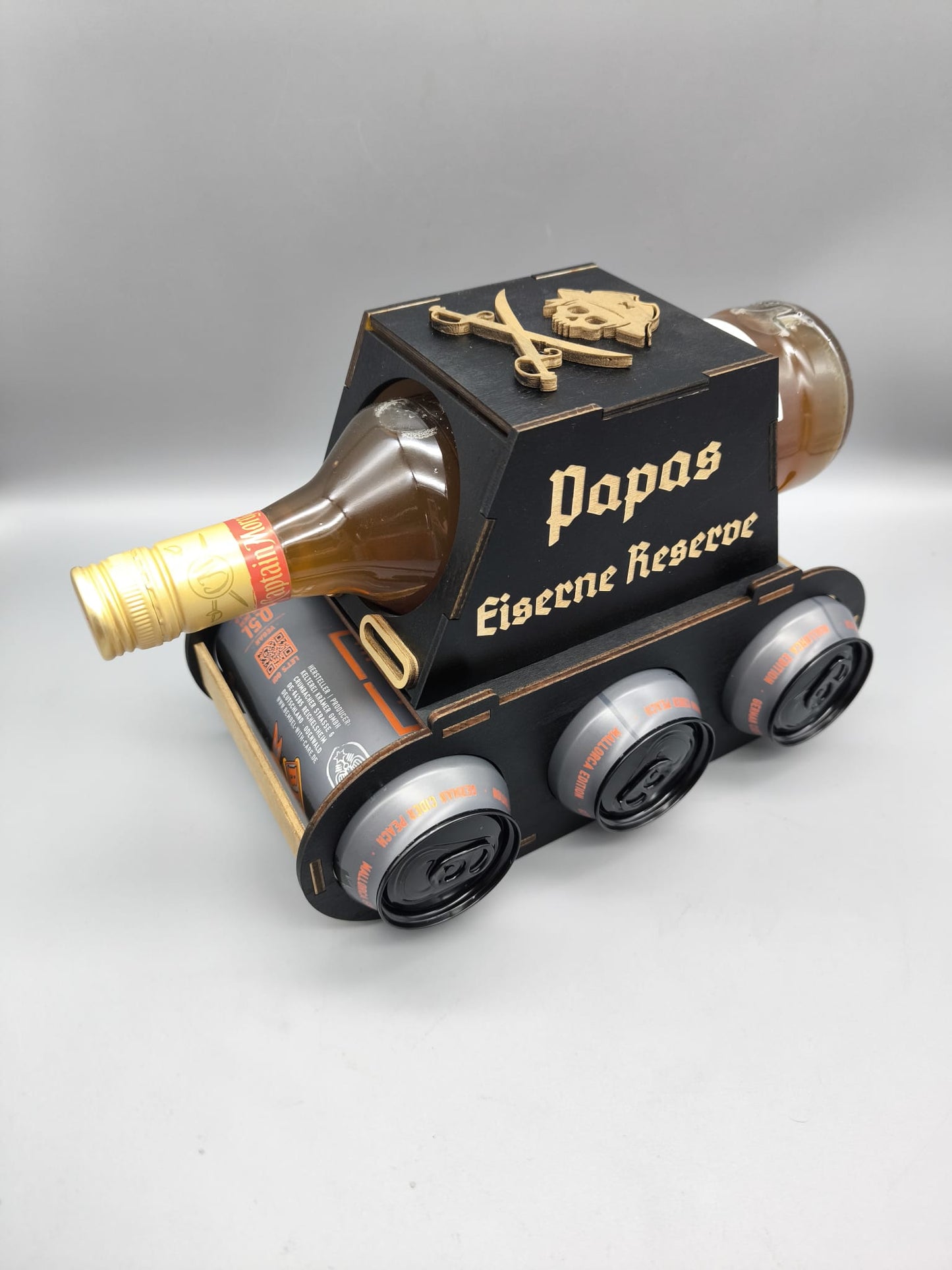 Captain-Morgan Panzer – Geschenk für Männer zum Vatertag & Geburtstag mit Wunschgravur