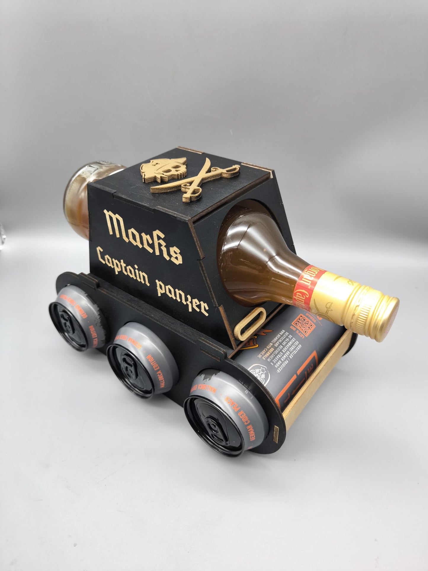 Captain-Morgan Panzer – Geschenk für Männer zum Vatertag & Geburtstag mit Wunschgravur