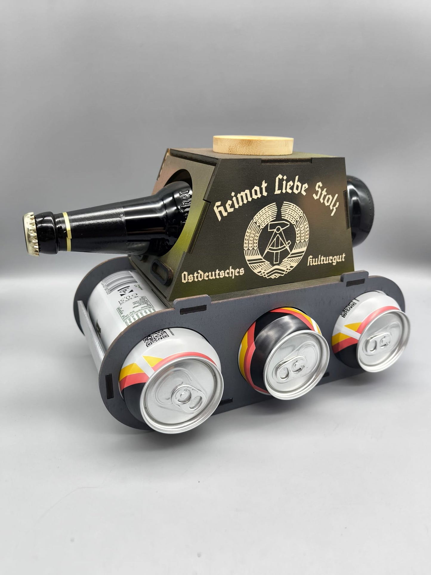 Bierpanzer – Geschenk für Männer zum Vatertag & Geburtstag mit Wunschgravur
